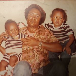 Meet your Posher, Hellen